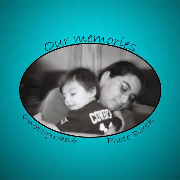 Meet your Posher, Andrea - Picture 7 of 9